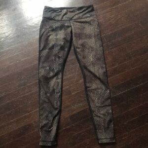 Lululemon Wunder Under Size 8